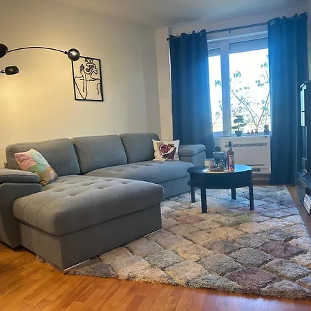 Kolevi Family Seaside Haven! شقة