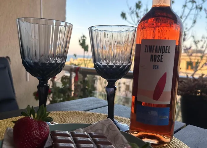 Kolevi Family Seaside Haven! Appartement St Constantin et Helena