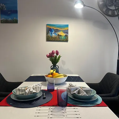 Kolevi Family Seaside Haven! 圣君士坦丁和海伦那